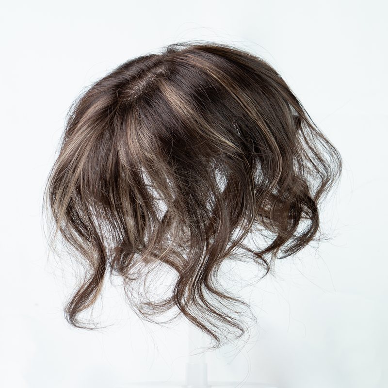 ふんわりとしたカールの部分WIG